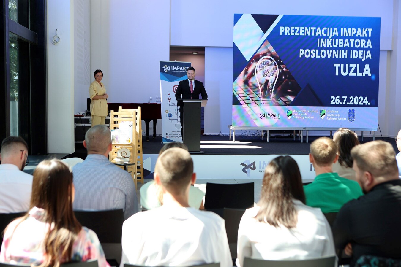 1721998819_66a39de3c5027