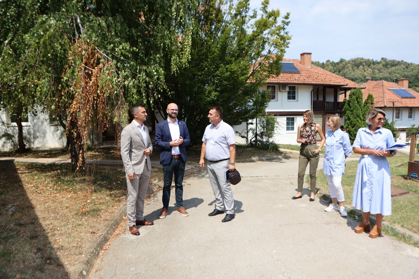 1723636832_66bc9c608c6ff