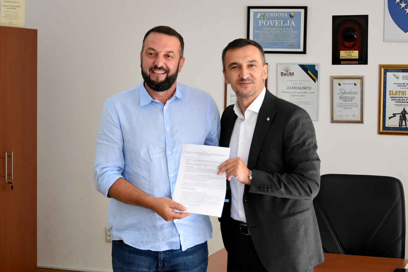 1723816828_66bf5b7c98101