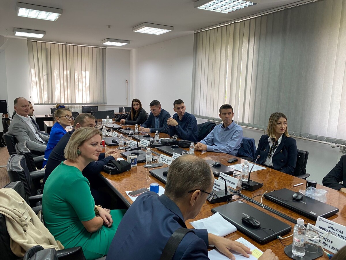 1727874032_66fd43f033a80