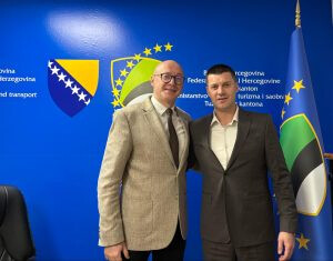 1734084025_675c05b9e1652