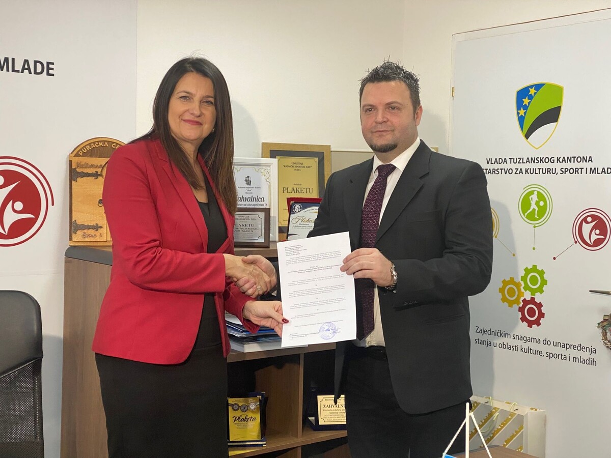 1734508820_676281147a713