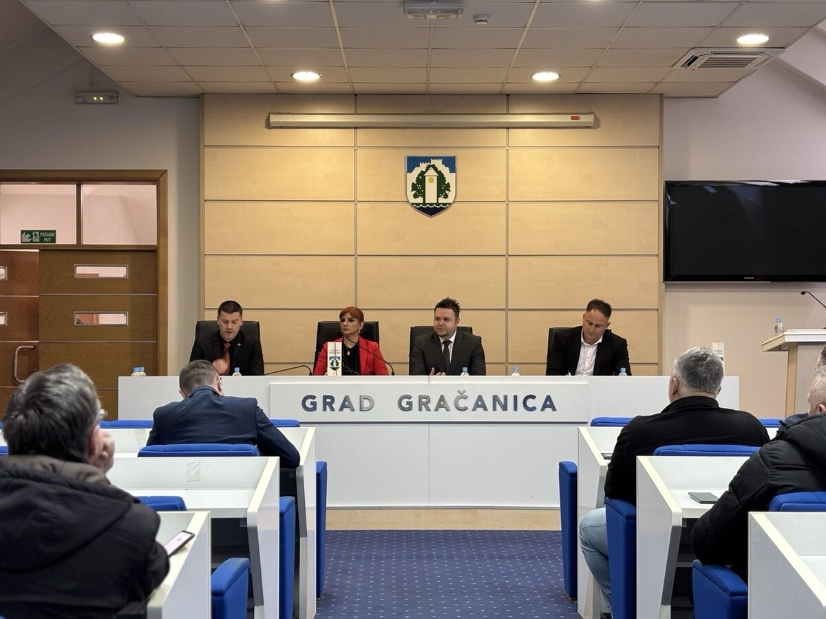 1737039617_67891f01b38f3