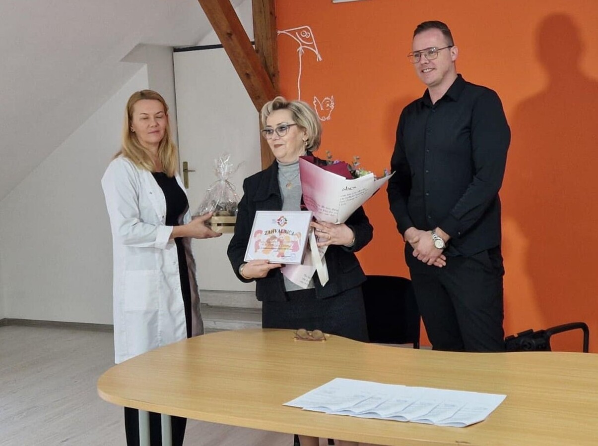 1741618834_67cefe92b1bda