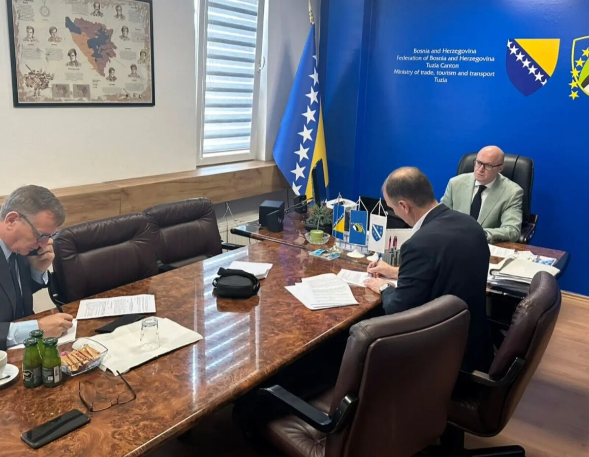 1741683622_67cffba601831