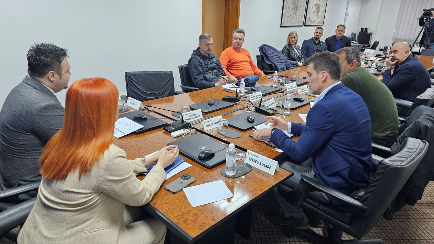 1742990419_67e3ec531bc42