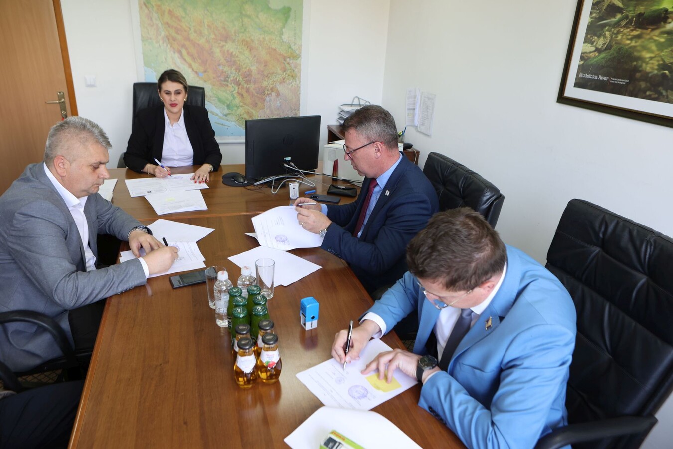 1744801224_67ff8dc84ac6f