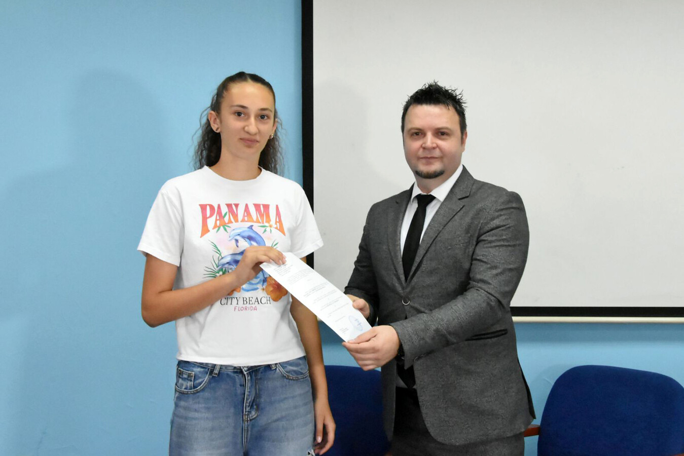 1752231623_6870eec7893b4