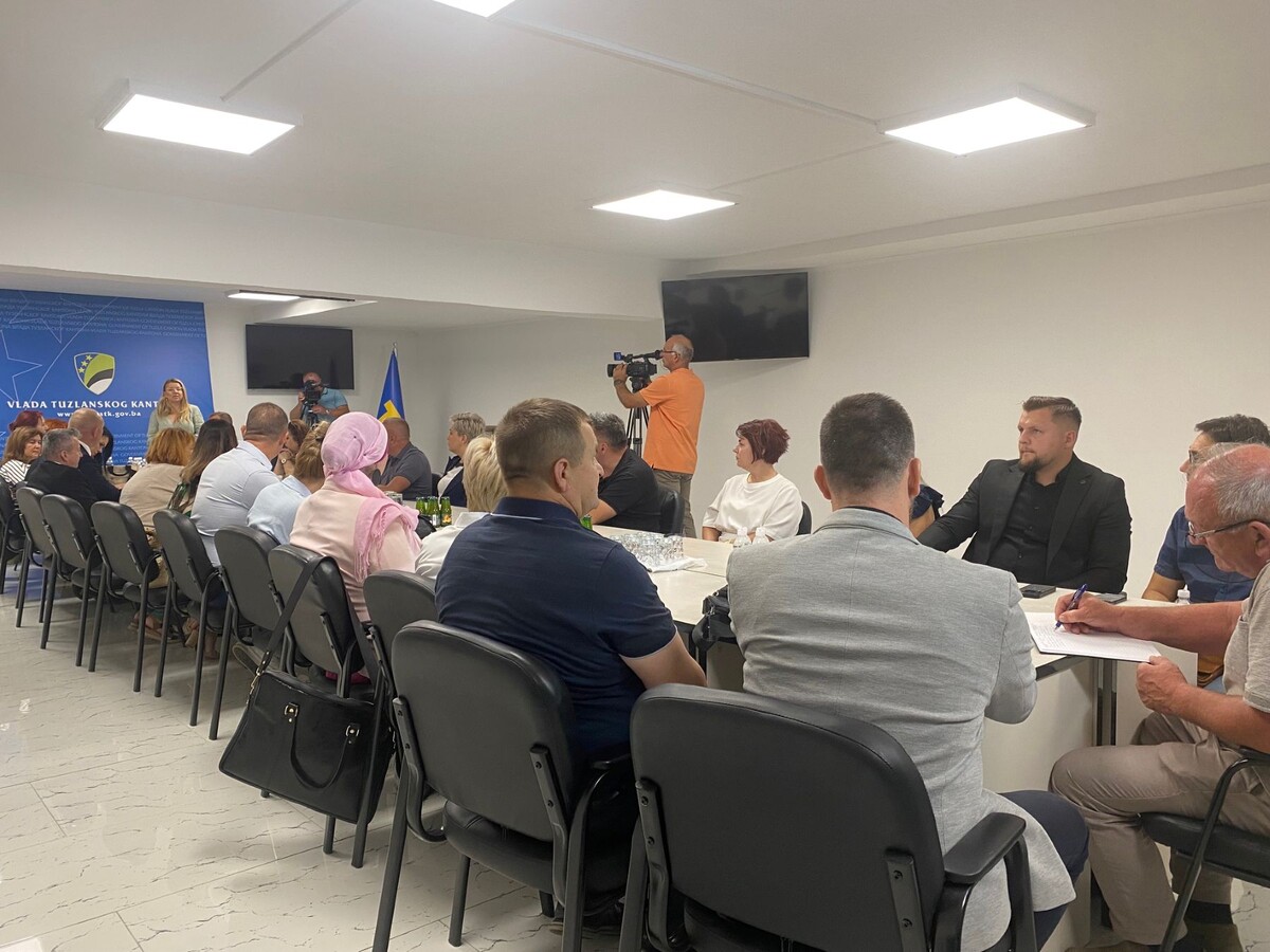 1752836419_687a29435b077