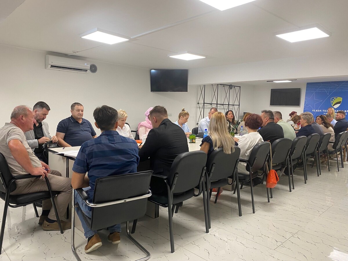 1752836419_687a2943831bf