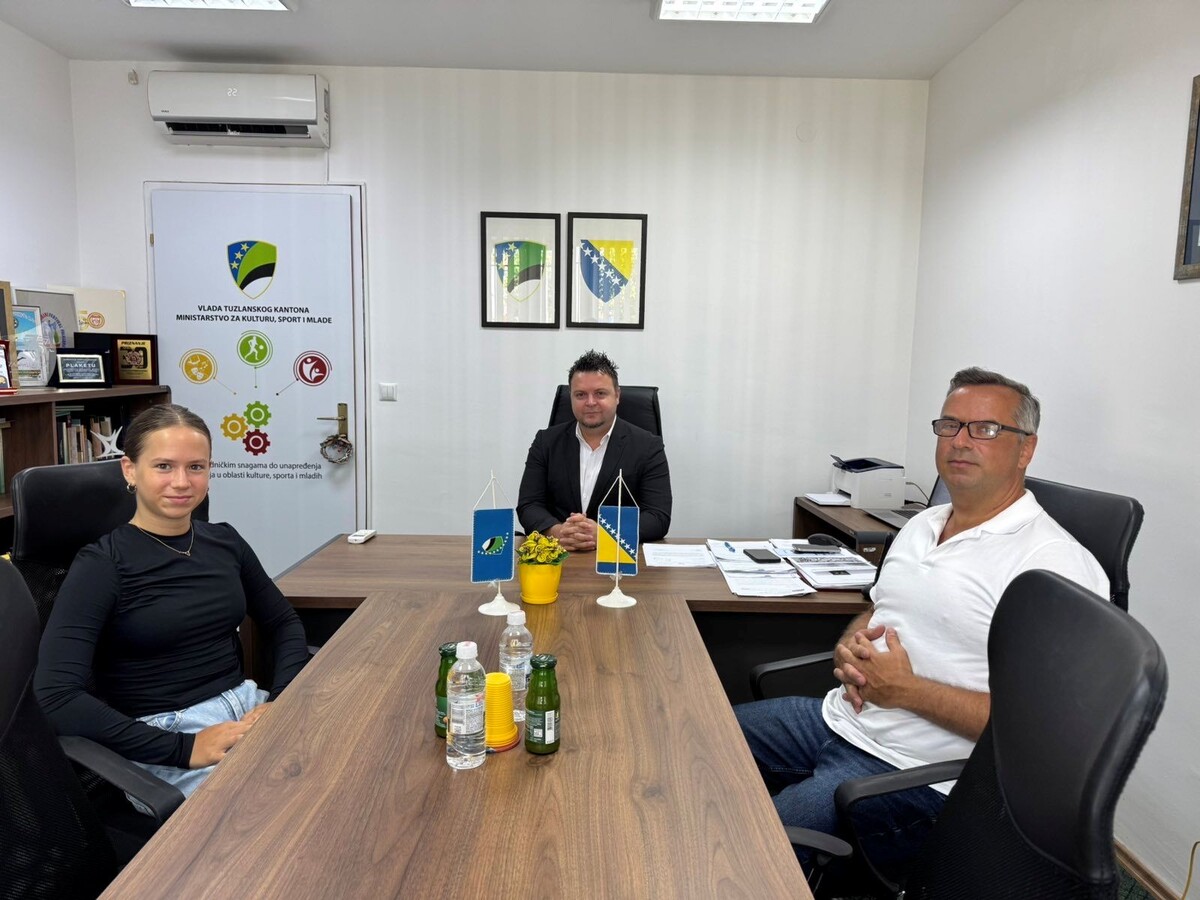 1754910023_6899cd4701f23