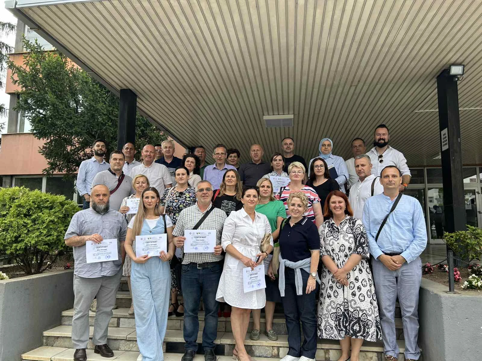 Nastavnici historije uspješno završili obuku o podučavanju genocida nad Bošnjacima u Srebrenici