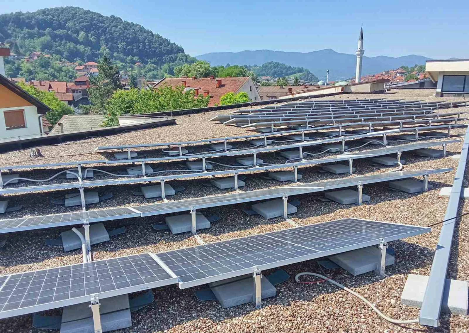 Osnovna škola „Hasan Kikić“ Gračanica postala prva škola proizvođač/prosumer električne energije u Federaciji Bosne i Hercegovine