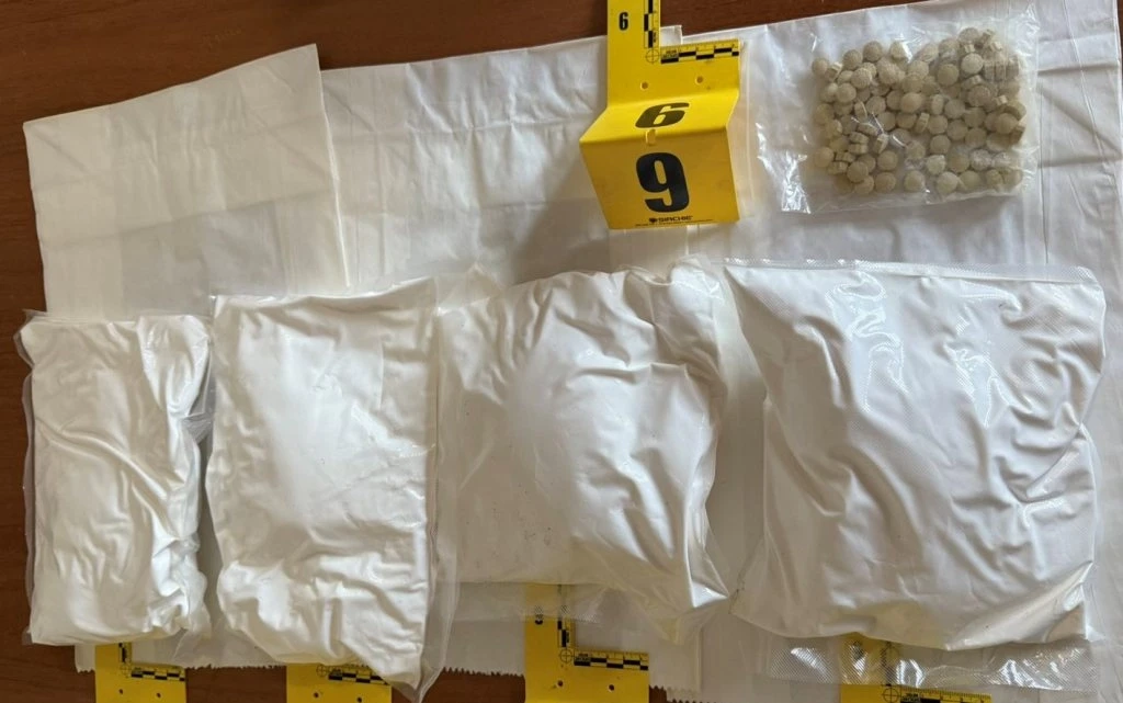 Uprava policije MUP TK - U pretresu pronađeno oko 5 kg droge, jednom licu oduzeta sloboda